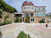 Satılır 9 otaqlı 700 m2 villa Şıxov