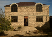 Satılır 6 otaqlı 200 m2 bağ evi Maştağa