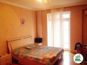 Satılır 4 otaqlı 90 m2 köhnə tikili Y.Günəşli