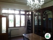 Satılır 2 otaqlı 45 m2 köhnə tikili 1 mkr