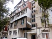 Satılır 1 otaqlı 32 m2 köhnə tikili Elmlər Akademiyası m.