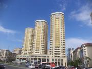 İcarəyə verilir 4 otaqlı 220 m2 yeni tikili Nizami m.