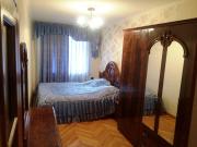 İcarəyə verilir 2 otaqlı 70 m2 köhnə tikili Nəriman Nərimanov m.