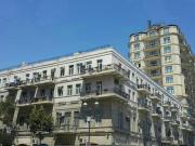 Satılır 4 otaqlı 142 m2 köhnə tikili Sahil m.