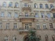 Satılır 3 otaqlı 210 m2 köhnə tikili Nizami m.