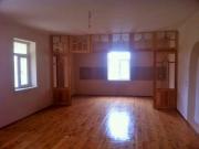 Satılır 7 otaqlı 300 m2 bağ evi Mərdəkan