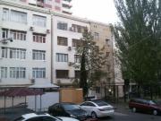 Satılır 3 otaqlı 120 m2 yeni tikili Nizami m.
