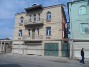 Satılır 7 otaqlı 260 m2 həyət evi Bakıxanov