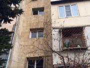 Satılır 3 otaqlı 80 m2 köhnə tikili İnşaatçılar m.
