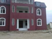 Satılır 9 otaqlı 400 m2 yeni tikili Novxanı