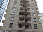 Satılır 4 otaqlı 200 m2 yeni tikili Nizami m.