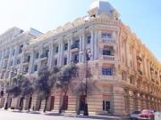 İcarəyə verilir 5 otaqlı 185 m2 köhnə tikili Səbail r.