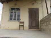 Satılır 4 otaqlı 2 m2 bağ evi Əmircan