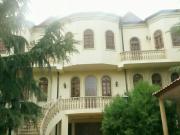 İcarəyə verilir 10 otaqlı 680 m2 həyət evi Gənclik m.
