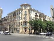 İcarəyə verilir 3 otaqlı 74 m2 köhnə tikili İçəri Şəhər m.