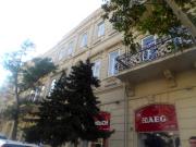 Satılır 4 otaqlı 264 m2 köhnə tikili İçəri Şəhər m.