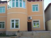 İcarəyə verilir 6 otaqlı 300 m2 həyət evi Badamdar