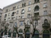 İcarəyə verilir 3 otaqlı 90 m2 köhnə tikili İçəri Şəhər m.