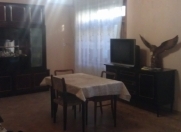 İcarəyə verilir 1 otaqlı 45 m2 köhnə tikili Montin