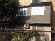 Satılır 1 otaqlı 32 m2 köhnə tikili İnşaatçılar m.