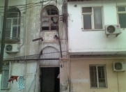 İcarəyə verilir 1 otaqlı 32 m2 köhnə tikili Bayıl