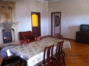 Satılır 5 otaqlı 140 m2 bağ evi Koroğlu m.