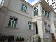 Satılır 6 otaqlı 260 m2 həyət evi İnşaatçılar m.