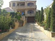 Satılır 10 otaqlı 400 m2 həyət evi Badamdar