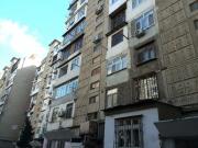 Satılır 3 otaqlı 45 m2 köhnə tikili İnşaatçılar m.