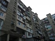 Satılır 2 otaqlı 55 m2 köhnə tikili İnşaatçılar m.