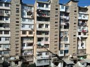 Satılır 3 otaqlı 75 m2 köhnə tikili İnşaatçılar m.