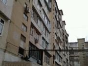 İcarəyə verilir 2 otaqlı 65 m2 köhnə tikili Gənclik m.