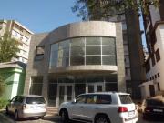 Satılır 2 otaqlı 400 m2 obyekt 8 mkr