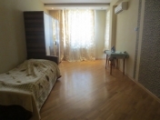 Satılır 3 otaqlı 144 m2 yeni tikili 3 mkr