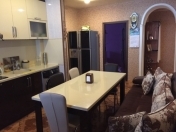 Satılır 4 otaqlı 240 m2 yeni tikili Montin