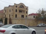 İcarəyə verilir 9 otaqlı 1200 m2 bağ evi Gənclik m.