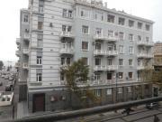 Satılır 4 otaqlı 142 m2 köhnə tikili Sahil m.