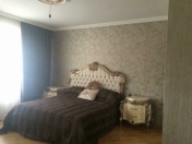 Satılır 5 otaqlı 220 m2 yeni tikili Əhmədli