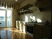 İcarəyə verilir 3 otaqlı 122 m2 yeni tikili Gənclik m.