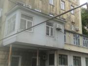 Satılır 1 otaqlı 120 m2 köhnə tikili Elmlər Akademiyası m.