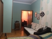 Satılır 2 otaqlı 55 m2 köhnə tikili 2 mkr