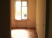 İcarəyə verilir 1 otaqlı 0 m2 köhnə tikili 28 May m.