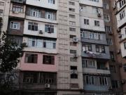 Satılır 5 otaqlı 102 m2 köhnə tikili İnşaatçılar m.