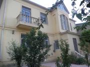 Satılır 6 otaqlı 220 m2 həyət evi Badamdar
