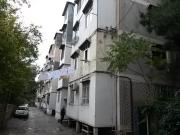 Satılır 3 otaqlı 60 m2 köhnə tikili Nizami m.