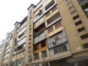 Satılır 5 otaqlı 120 m2 köhnə tikili Qaraçuxur