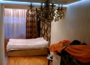 Satılır 3 otaqlı 100 m2 köhnə tikili Nizami m.