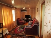 Satılır 3 otaqlı 70 m2 bağ evi İnşaatçılar m.