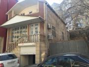 Satılır 7 otaqlı 220 m2 obyekt İnşaatçılar m.