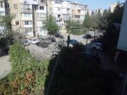 Satılır 1 otaqlı 35 m2 köhnə tikili Elmlər Akademiyası m.